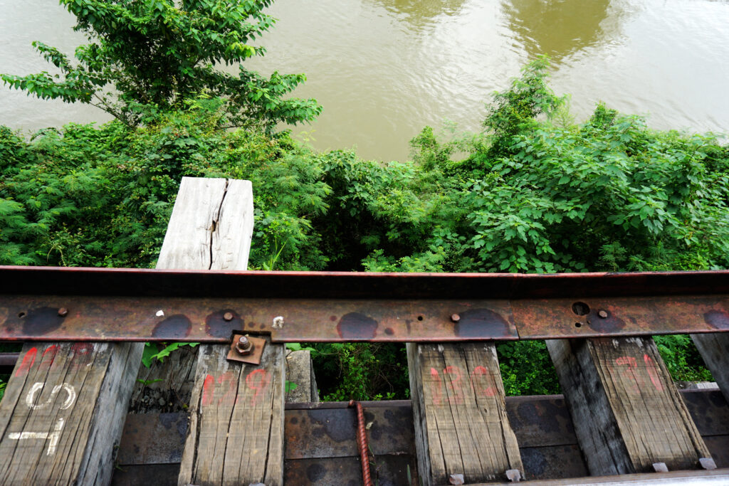 死の鉄道を歩く タイ・泰緬鉄道 日本軍が使役した捕虜、アジア労務